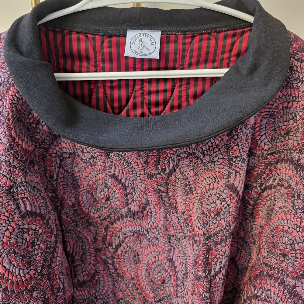 Fab Quilted Raglan Sleeve Top - Picture 4 of 7
